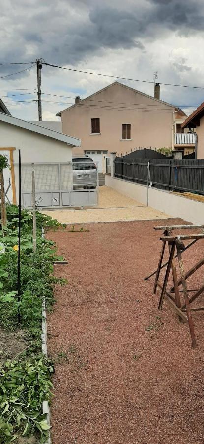 Maison ville agréable Riorges Extérieur photo
