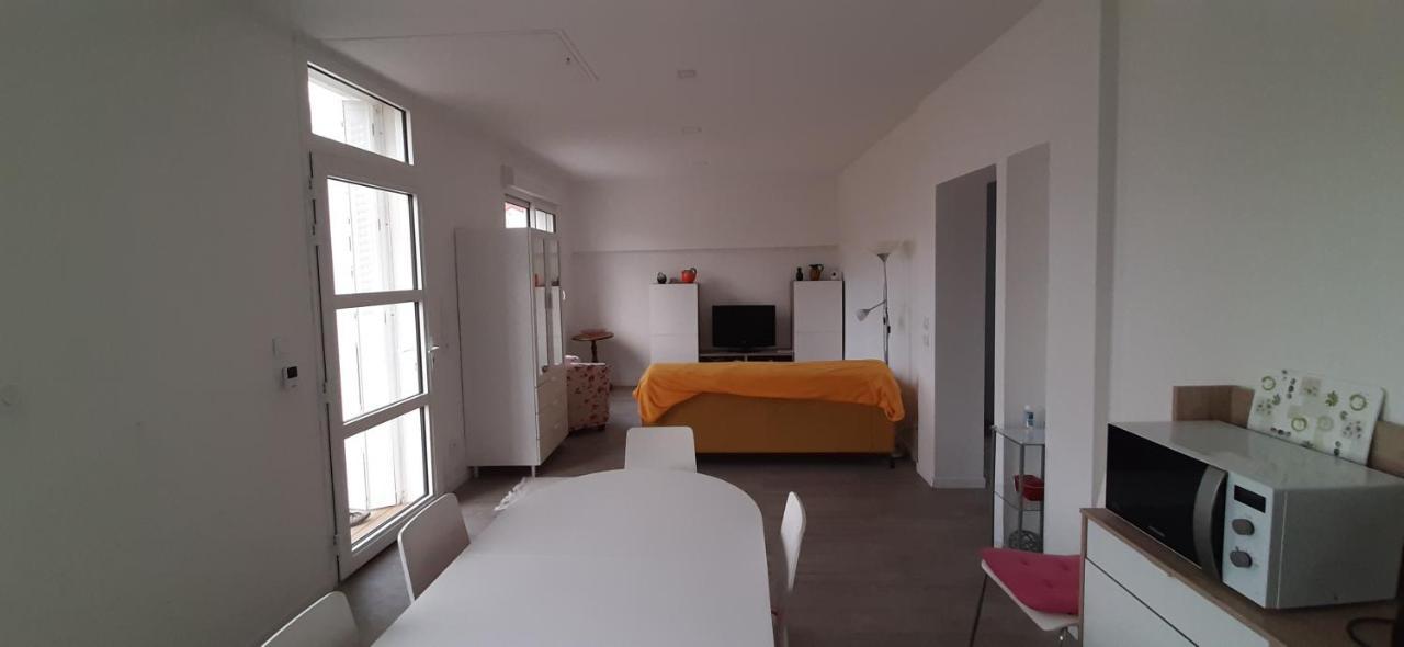 Maison ville agréable Riorges Extérieur photo